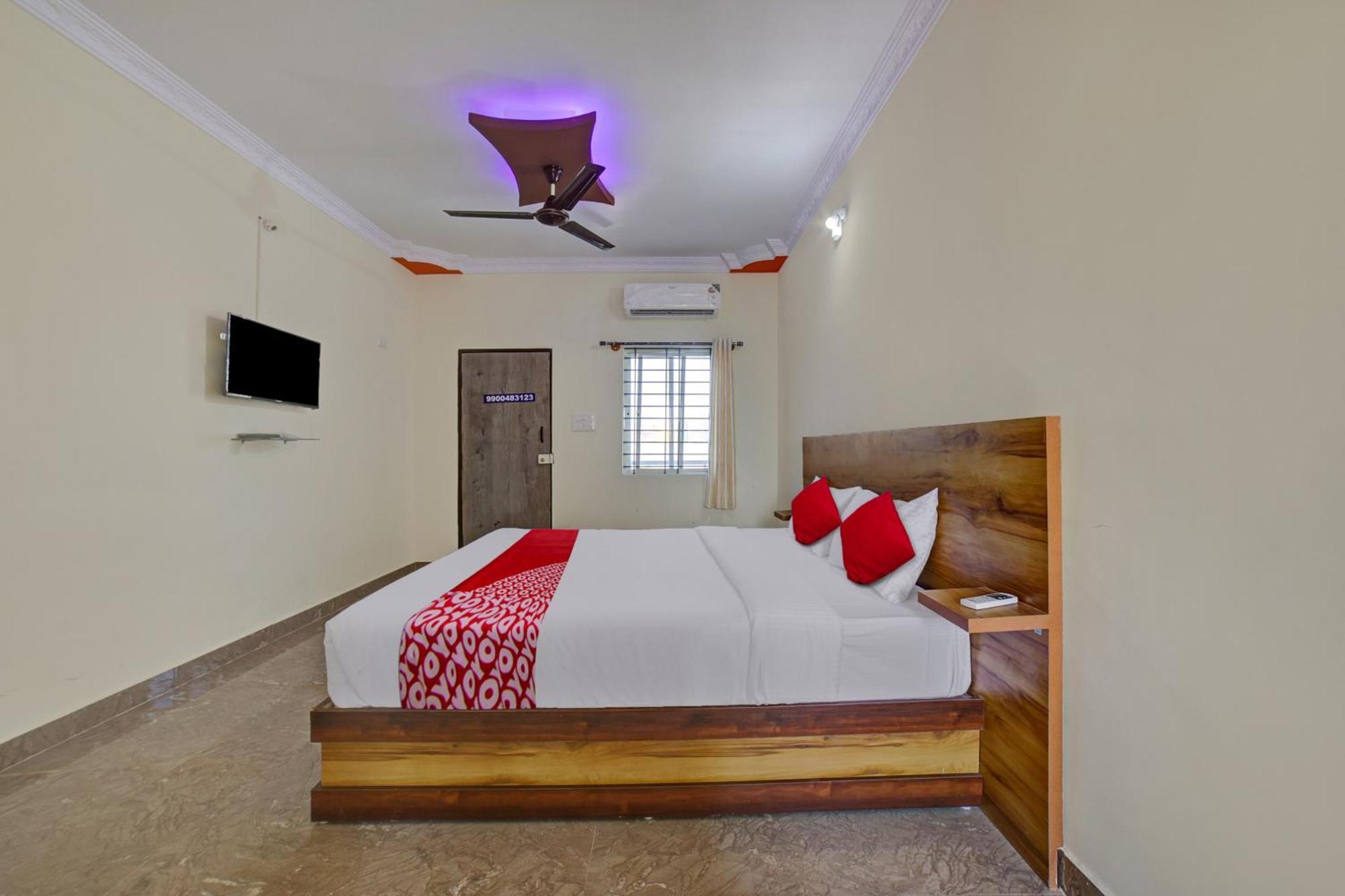 Oyo Hotel Pvg Comfort Chik Banavar Экстерьер фото